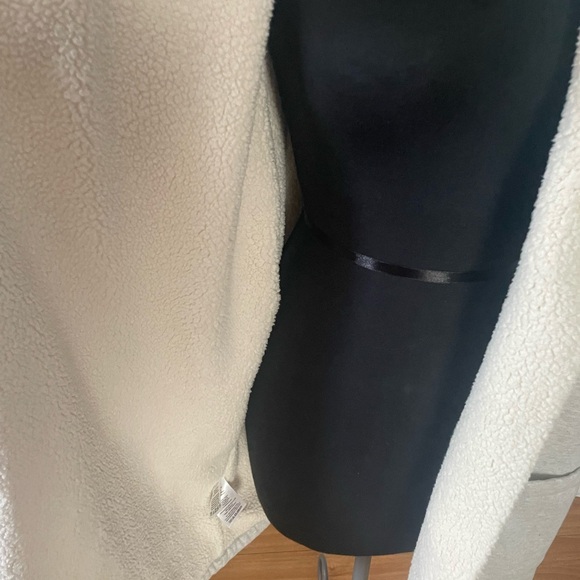 Women Eddie Bauer Snow Lodge Faux Shearling Lined Wrap Jacket Size L - Picture 4 of 6